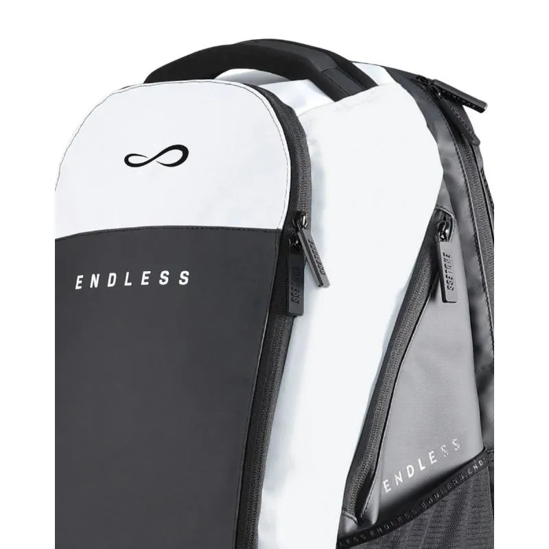 Mochila Endless Axys Negro Blanco